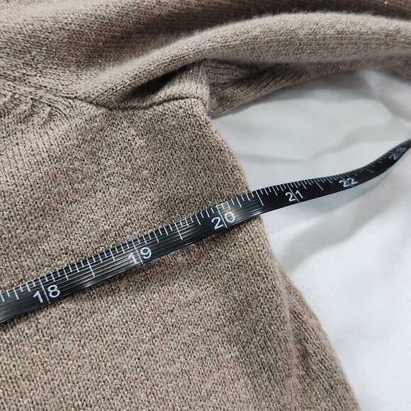 Apt 9 sweater Brown/Tan Large
Lot I - Picture 7 of 7